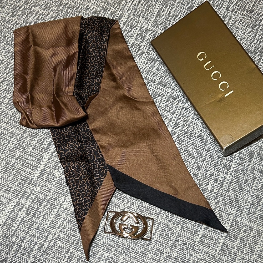 264. Gucci Brown GG Patterned Silk Twilly with scraf ring (coa) - Picture 8 of 8